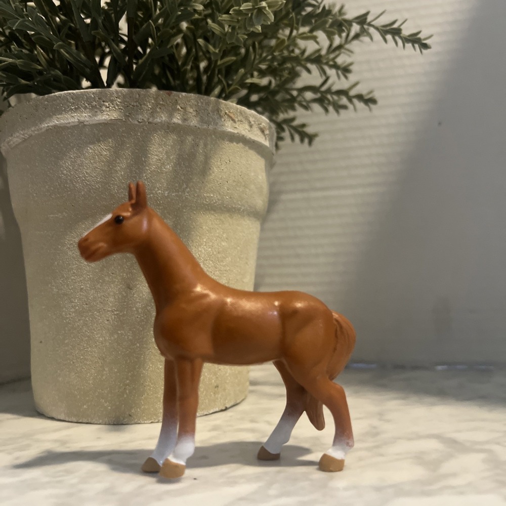 Shafford CHESTNUT Hobby Horse Plastic 4" Long Vintage